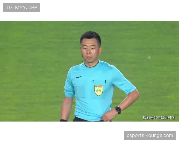 规则拆解型：比赛官员如何分工？主裁、边裁、VAR各司其职详解