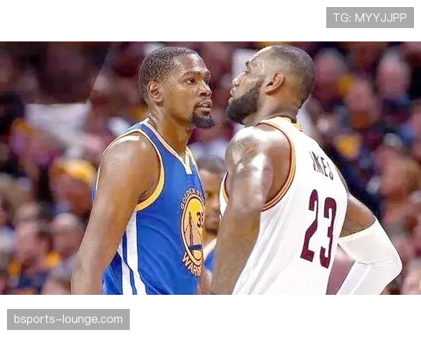 杜兰特提升单打效率，高位后仰投篮拉开与勒布朗差距