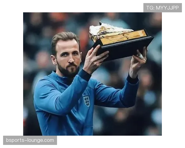 努涅斯 vs 哈里·凯恩：中锋模板与战术适配差异