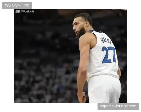 戈贝尔挡拆中路封锁助力爵士防守效率领先同位置对手