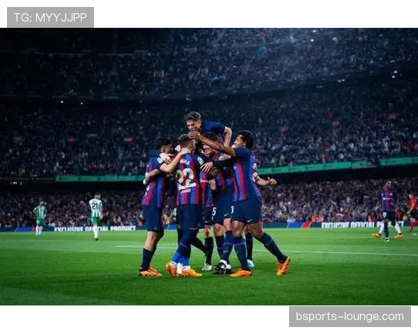 亚马尔与拉菲尼亚右路主力之争：终结效率与战术角色解析